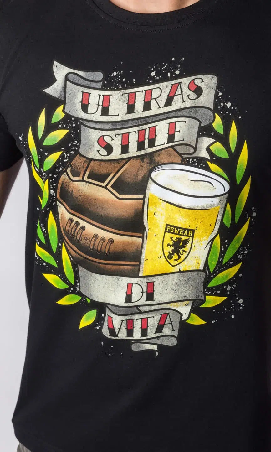 Herren T-Shirt "Stile Di Vita" Schwarz - PGwear: Stilvolles Design für Fußballfans und Lifestyle-Liebhaber